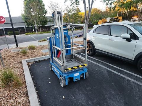 2018 GENIE GR-20 Vertical Lift 18-20' Elec Self Propelled