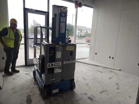 2018 GENIE GR-20 Vertical Lift 18-20' Elec Self Propelled