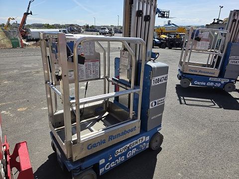 2018 GENIE GR-20 Vertical Lift 18-20' Elec Self Propelled