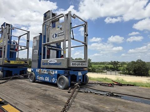 2018 GENIE GR-20 Vertical Lift 18-20' Elec Self Propelled