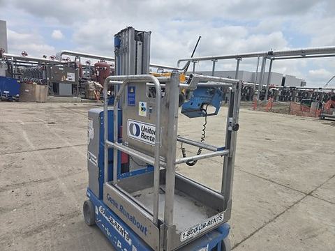 2018 GENIE GR-20 Vertical Lift 18-20' Elec Self Propelled