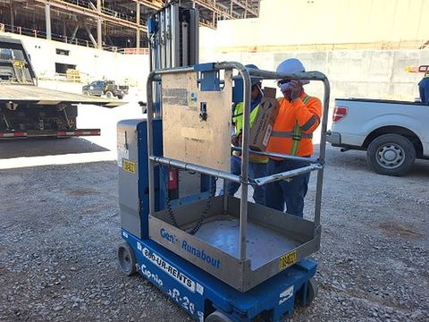 2018 GENIE GR-20 Vertical Lift 18-20' Elec Self Propelled