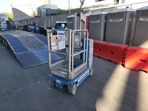 2018 GENIE GR-20 Vertical Lift 18-20' Elec Self Propelled