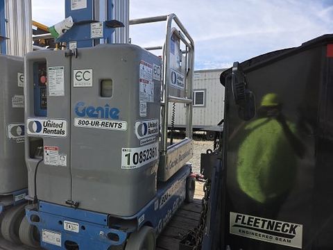 2018 GENIE GR-20 Vertical Lift 18-20' Elec Self Propelled