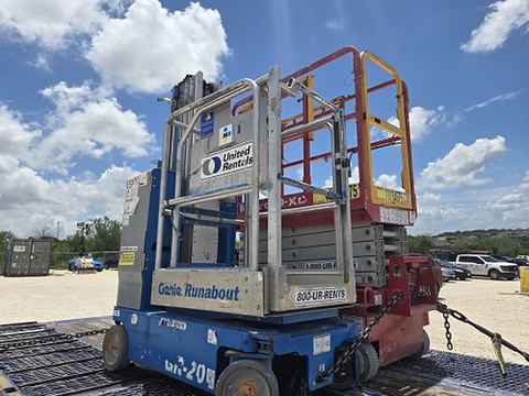 2018 GENIE GR-20 Vertical Lift 18-20' Elec Self Propelled