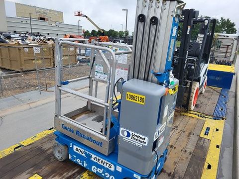 2018 GENIE GR-20 Vertical Lift 18-20' Elec Self Propelled