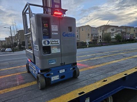 2018 GENIE GR-20 Vertical Lift 18-20' Elec Self Propelled