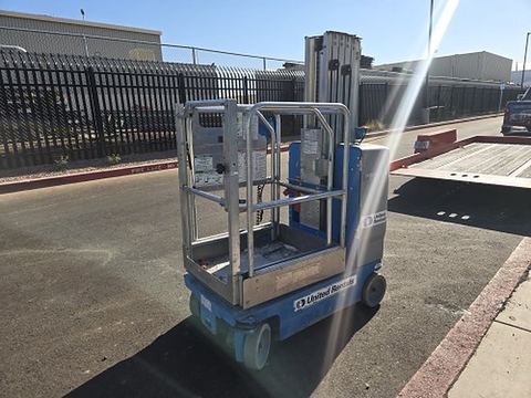 2018 GENIE GR-20 Vertical Lift 18-20' Elec Self Propelled