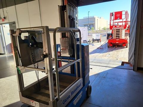 2018 GENIE GR-20 Vertical Lift 18-20' Elec Self Propelled