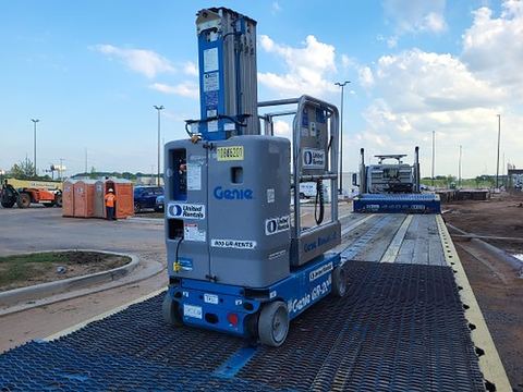 2018 GENIE GR-20 Vertical Lift 18-20' Elec Self Propelled