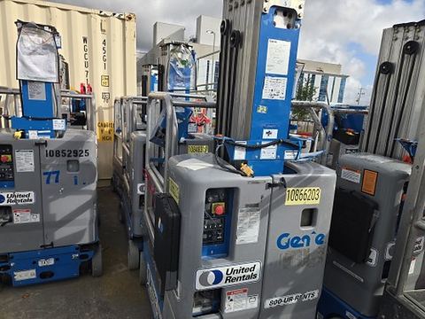 2018 GENIE GR-20 Vertical Lift 18-20' Elec Self Propelled