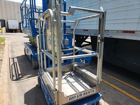 2018 GENIE GR-20 Vertical Lift 18-20' Elec Self Propelled