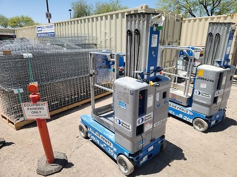 2018 GENIE GR-20 Vertical Lift 18-20' Elec Self Propelled