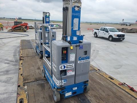 2018 GENIE GR-20 Vertical Lift 18-20' Elec Self Propelled