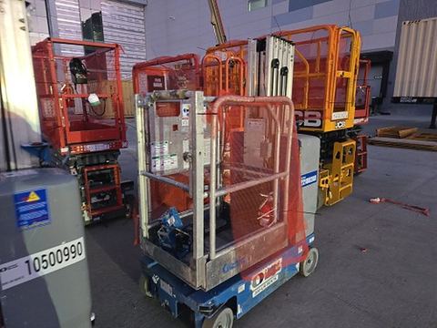 2018 GENIE GR-20 Vertical Lift 18-20' Elec Self Propelled