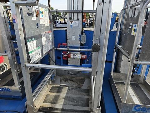 2018 GENIE GR-20 Vertical Lift 18-20' Elec Self Propelled
