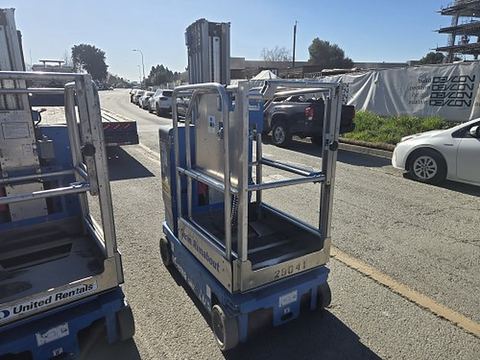 2018 GENIE GR-20 Vertical Lift 18-20' Elec Self Propelled