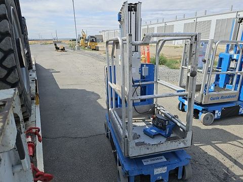 2018 GENIE GR-20 Vertical Lift 18-20' Elec Self Propelled