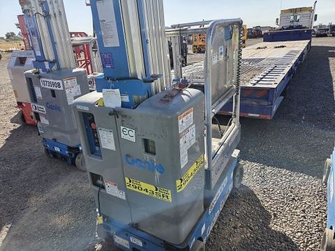2018 GENIE GR-20 Vertical Lift 18-20' Elec Self Propelled