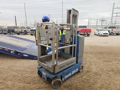 2018 GENIE GR-20 Vertical Lift 18-20' Elec Self Propelled
