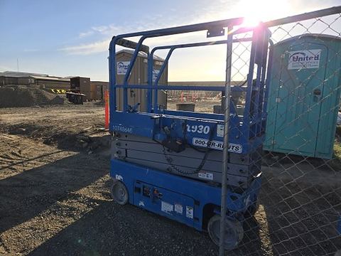 2018 GENIE GS-1930 Scissor Lift 19' Electric
