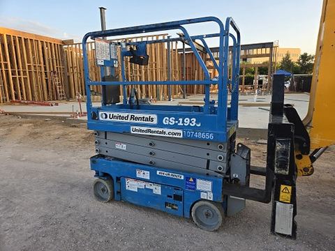 2018 GENIE GS-1930 Scissor Lift 19' Electric