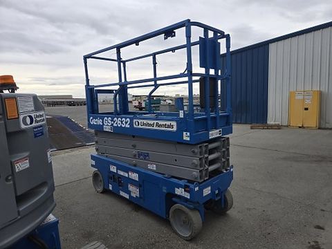 2018 GENIE GS-2632 Scissor Lift 24-26' Electric 30-36" Wide