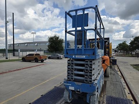 2018 GENIE GS-3232 Scissor Lift 30-33' Electric 32" Wide