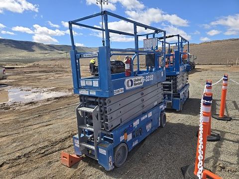 2018 GENIE GS-3232 Scissor Lift 30-33' Electric 32" Wide