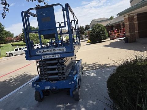2018 GENIE GS-3246 Scissor Lift 30-35' Electric 46-48" Wide
