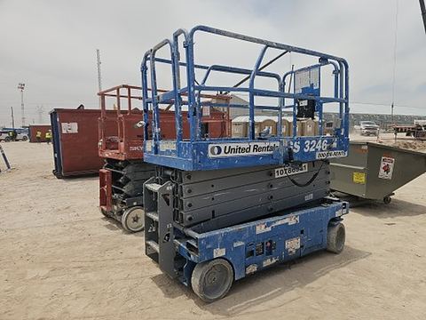 2018 GENIE GS-3246 Scissor Lift 30-35' Electric 46-48" Wide
