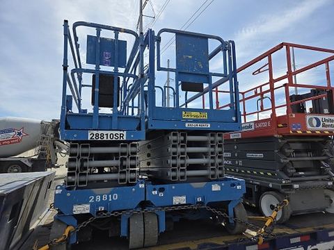 2018 GENIE GS-3246 Scissor Lift 30-35' Electric 46-48" Wide