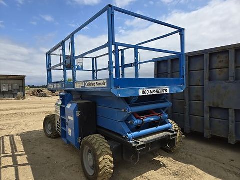 2018 GENIE GS-3384 RT Scissor Lift 30-35' Ic 4Wd