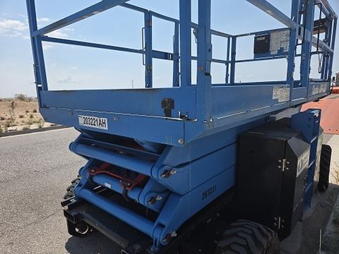 2018 GENIE GS-3384 RT Scissor Lift 30-35' Ic 4Wd