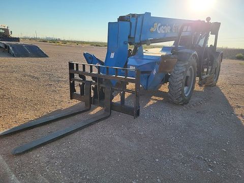 2018 GENIE GTH-1056 Forklift Variable Reach 10000# 50'-62'