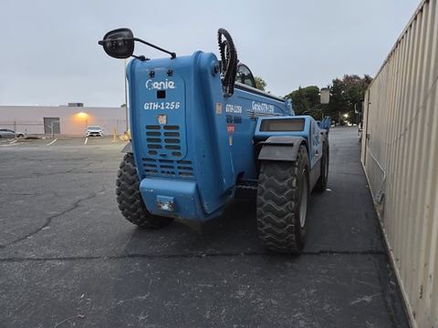2018 GENIE GTH-1256 Forklift Variable Reach 12000# 53'-69'