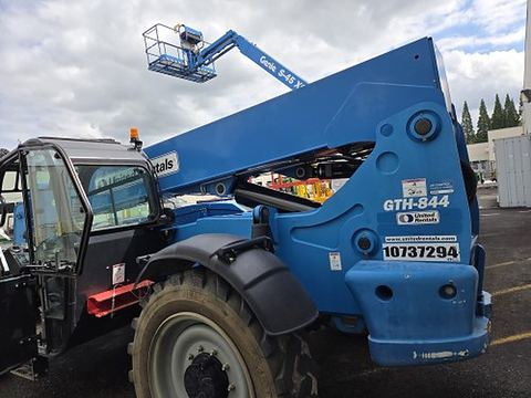 2018 GENIE GTH-844 Forklift Variable Reach 8000# 40-49'