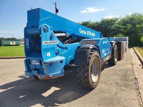 2018 GENIE GTH-844 Forklift Variable Reach 8000# 40-49'