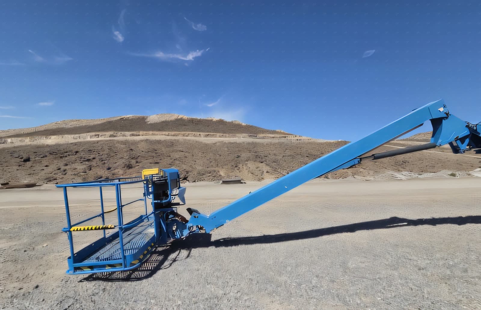 2018 Genie S-135XC BOOM 135' TELESCOPIC WITH JIB 4WD