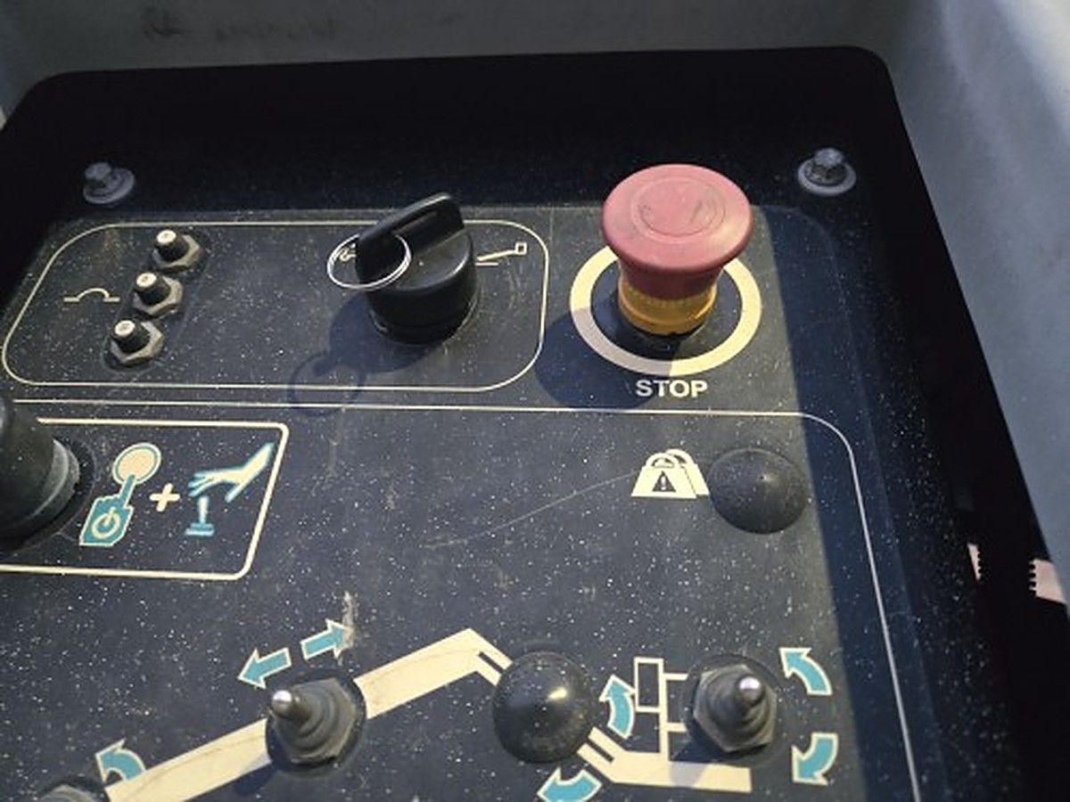 GENIE S-40 photo 10