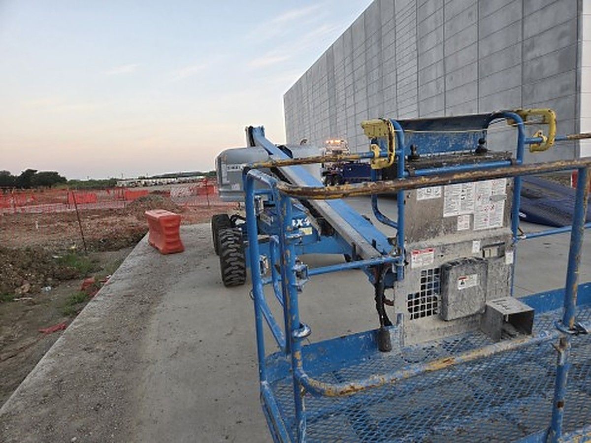 GENIE S-40 photo 3