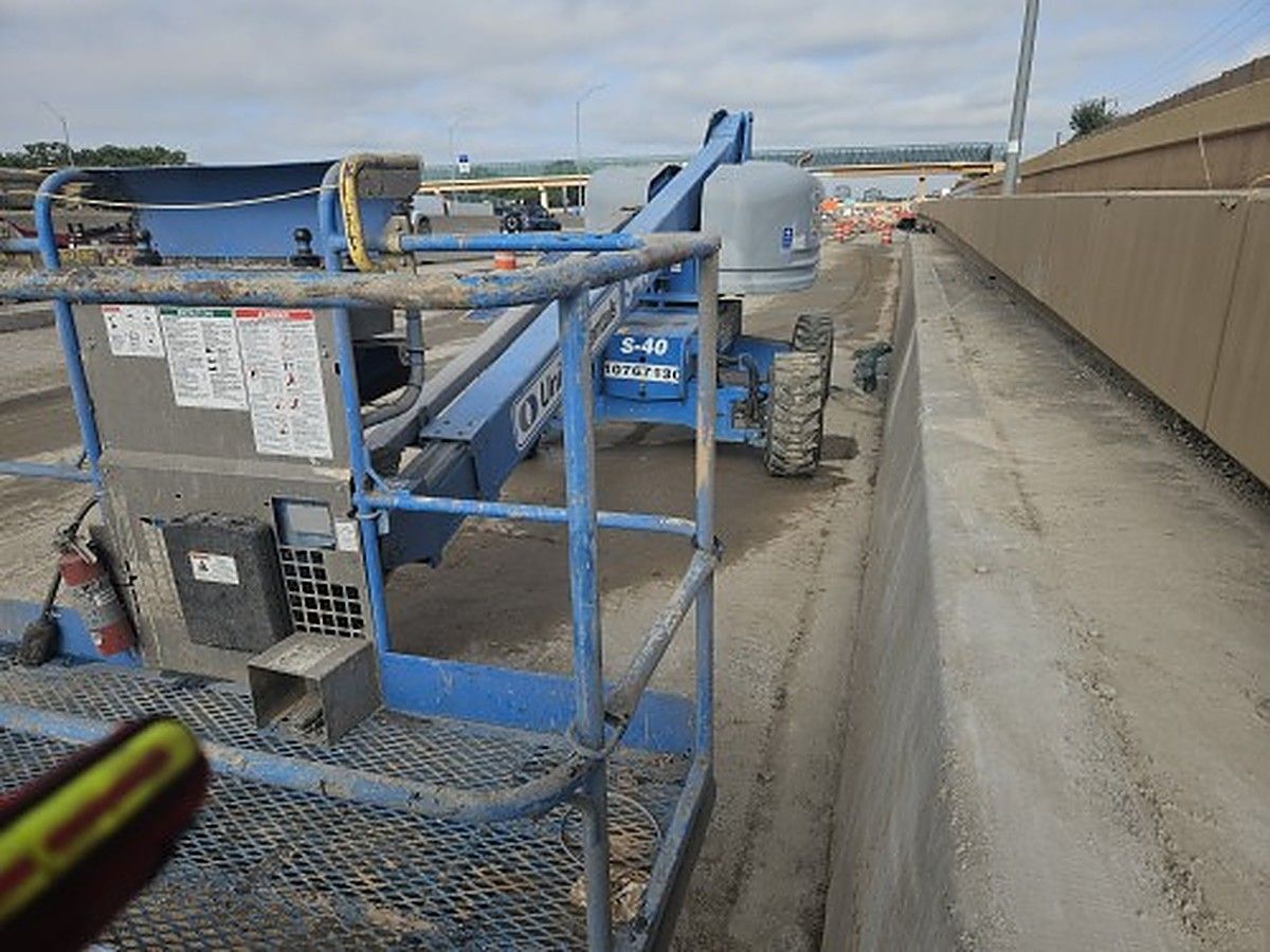 GENIE S-40 photo 6