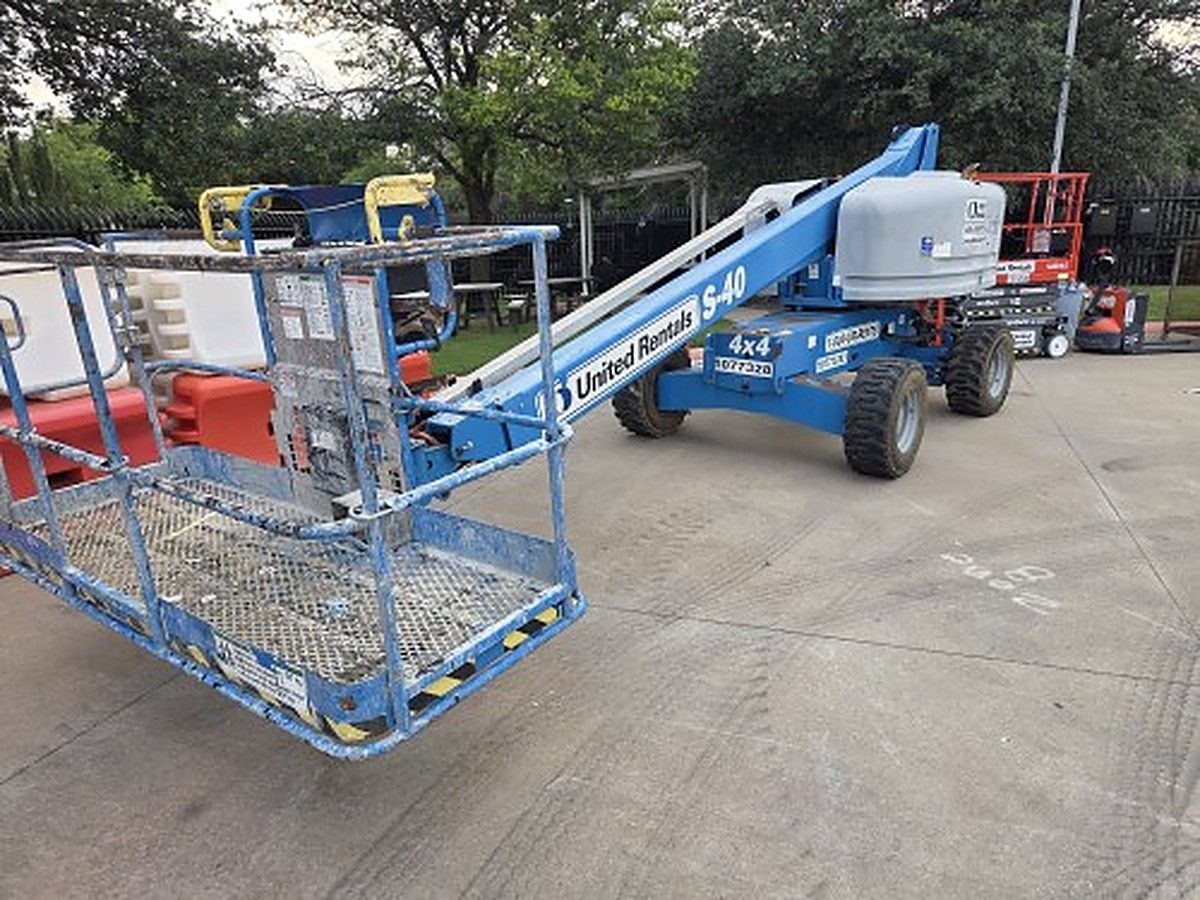 GENIE S-40 photo 8