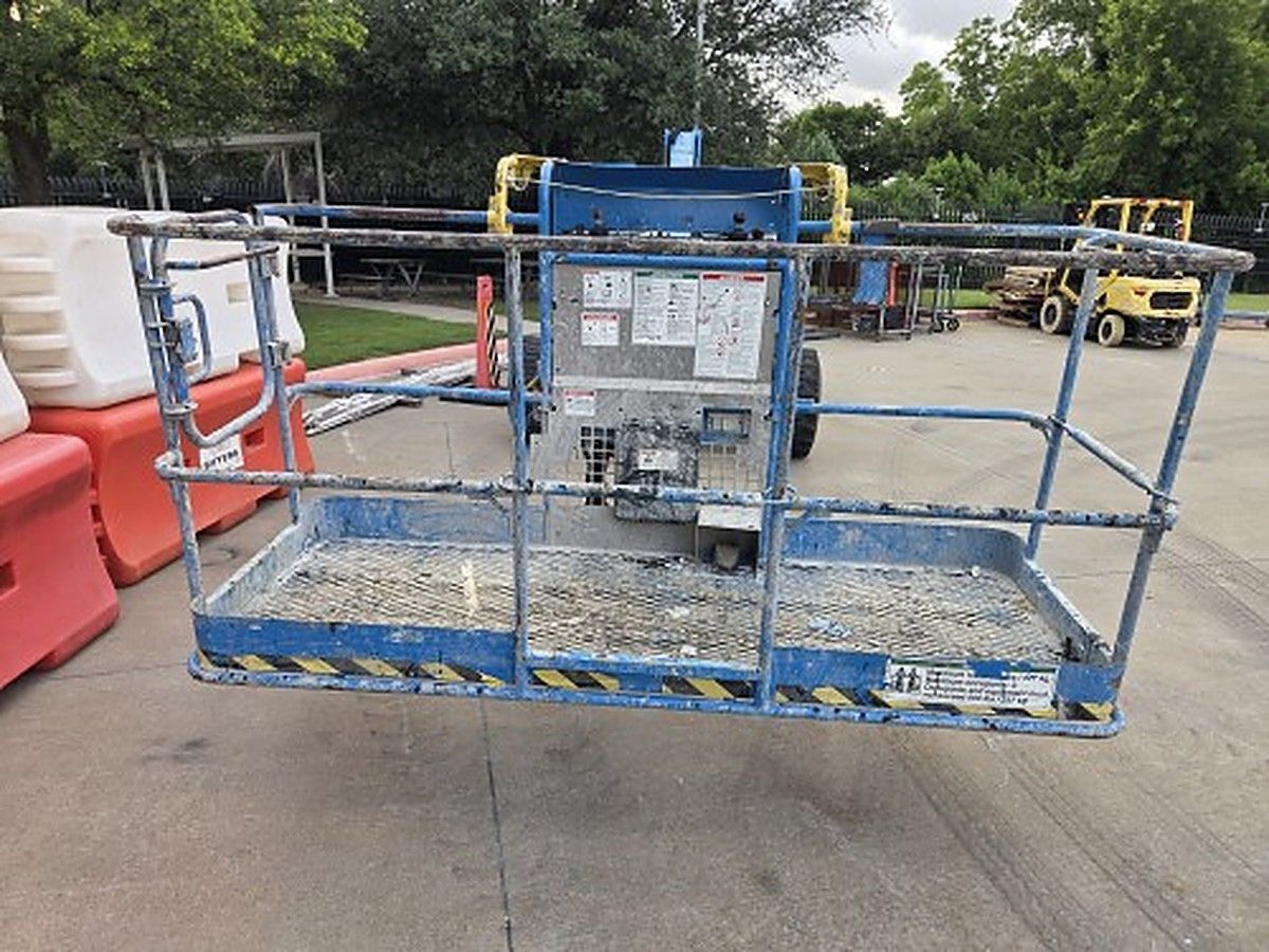 GENIE S-40 photo 10
