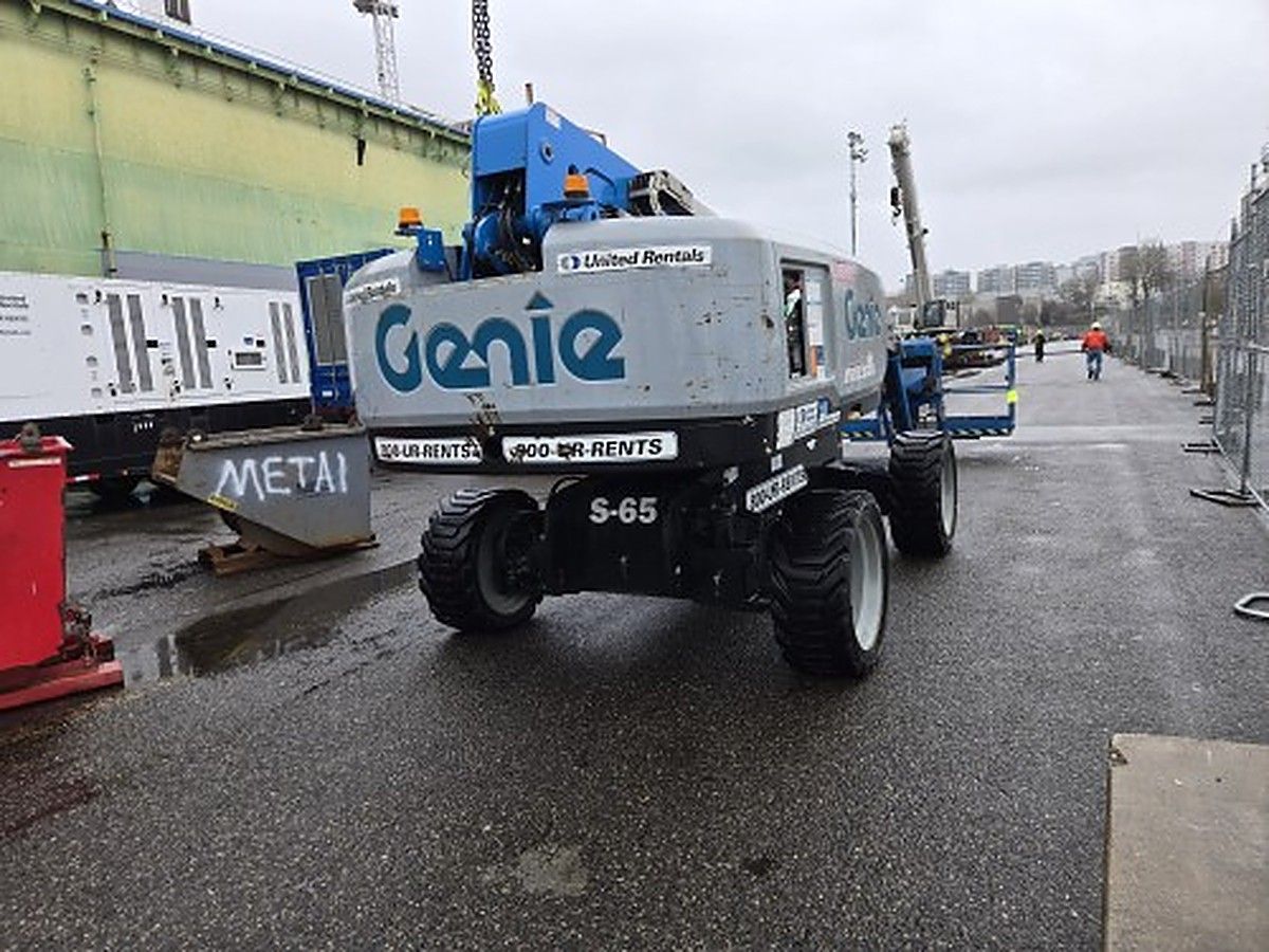 GENIE S-65 photo 3