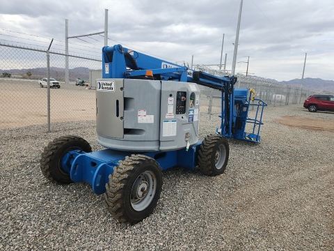 2018 GENIE Z-34/22 IC Boom 30-39' Articulating Ic 4Wd