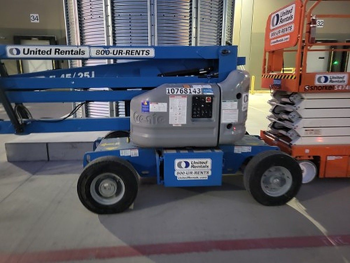 GENIE Z-45/25J DC photo 2