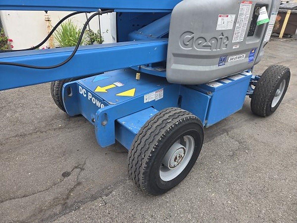 GENIE Z-45/25J DC photo 6