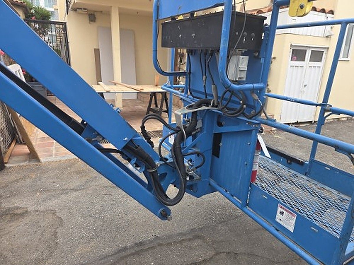 GENIE Z-45/25J DC photo 7