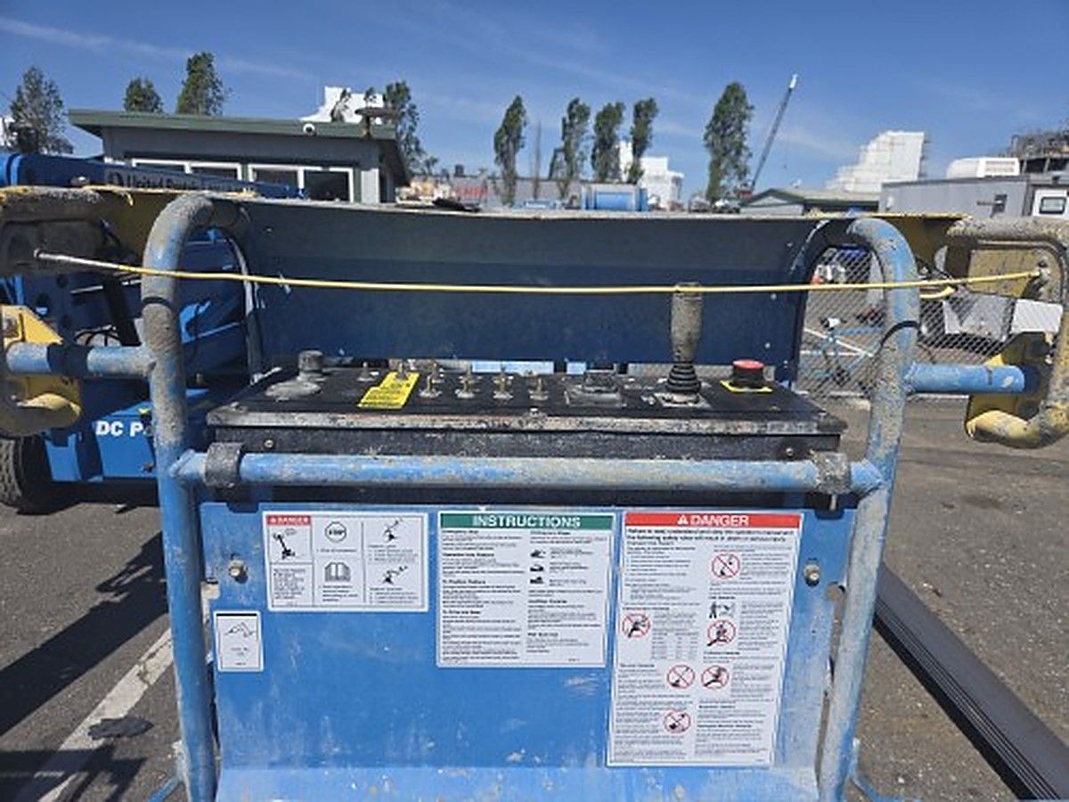 GENIE Z-45/25J DC photo 5